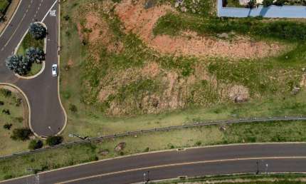 Terreno em condomínio fechado à venda na Avenida Isaura Roque Quércia, 6662, Loteamento Residencial Entre Verdes (Sousas), Campinas por R$ 1.580.000