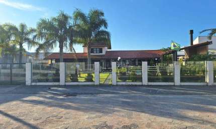 Casa com 4 dormitórios à venda, 300 m² - Praia Do Sonho (Ens Brito) - Palhoça/SC
