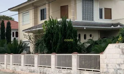 Casa com 4 dormitórios à venda, 300 m² - Carianos - Florianópolis/SC