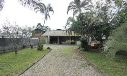 Casa com 2 dormitórios à venda, 98 m² por R$ 650.000,00 - Pinheira (Ens Brito) - Palhoça/SC