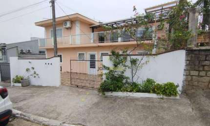 Kitnet com 1 dormitório para alugar, 35 m²  - Coqueiros - Florianópolis/SC
