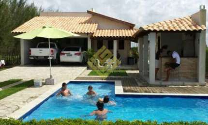 Casa em condomínio fechado com 3 quartos à venda no Centro
