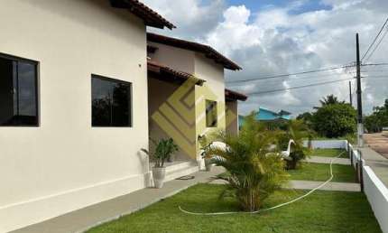 Casa em condomínio fechado com 3 quartos à venda no Centro