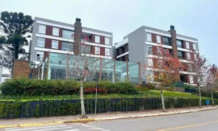 Lindo apartamento com lareira e159m² em Campo alegre