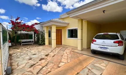 Casa Exclusiva à Venda em Vicente Pires com 3 Suítes, Espaço Gourmet e Casa Auxiliar!