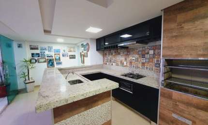 Martins - Excelente cobertura duplex de 150m² á venda!