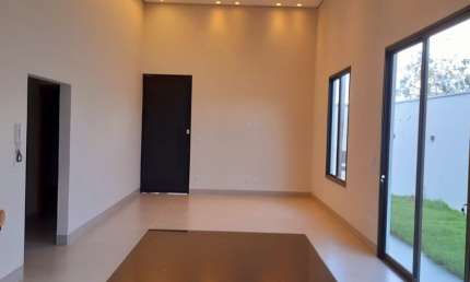 Casa com 3 quartos à venda na Avenida Lydia da Rocha e Silva, 10, Jardim Europa, Uberlândia