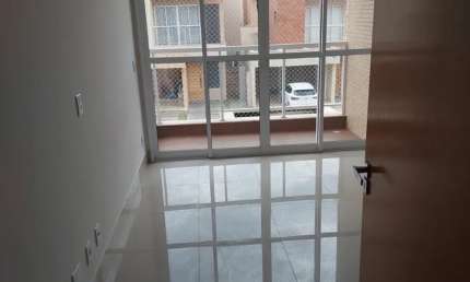 Village Paradiso - Belo Sobrado 147m² no Granja Marileusa á venda.
