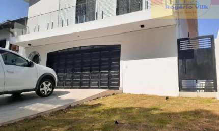 Linda Casa de Condomínio na Serra da Cantareira - Venda por R$2M ou Aluguel por R$8.5K