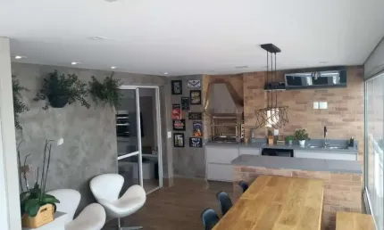 Apartamento à venda com 2 quartos, 2 vagas Tatuapé próximo Metrô Carrão.