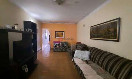 Sobrado comercial ou residencial, bom para um escritório, consultório