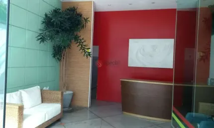 Prédio comercial com 1200M², 3 lajes, em avenida e a 1 km do Shopping Anália Franco.