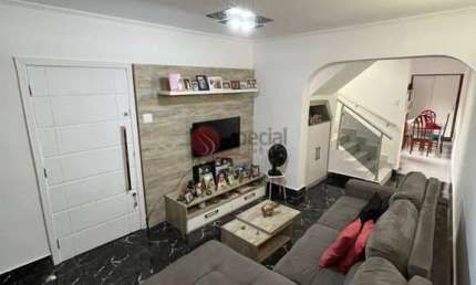 Sobrado na Vila Formosa com 3 quartos e  2 vagas. Lindo!