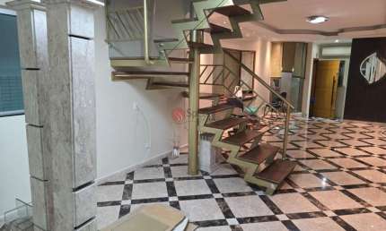 Casa com 3 quartos para alugar na Rua Antúrios, 197, Jardim Têxtil, São Paulo