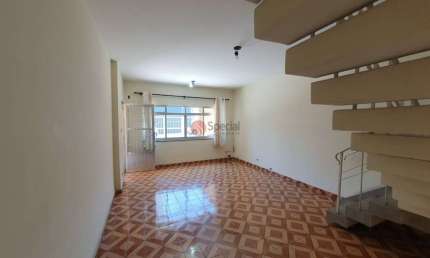 Casa com 3 quartos para alugar na Rua Bom Jesus, 676, Água Rasa, São Paulo
