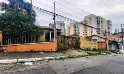 Terreno com casa antiga na Vila Invernada, próximo ao Shopping Anália Franco!