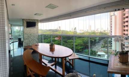 Apartamento alto padrão, 3 suítes, opcão 4 quartos, 8 vagas fixas.