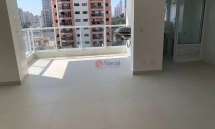 Apartamento no Tatuapé com 3 dormitórios e 3 vagas.