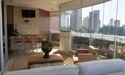 Apartamento com 3 dormitórios de 200 m² no Jardim Anália Franco.