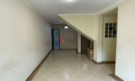 Sobrado semi geminado de 112 metros na Vila Prudente.