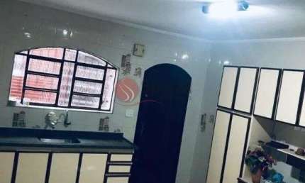 Sobrado a venda com 3 dormitórios, 1 suíte, 3 vagas à 8 minutos á pé do Metrô Vila Matilde
