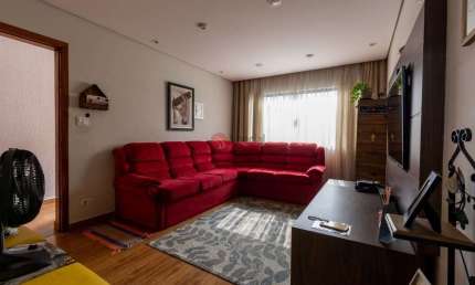 Sobrado no Jardim Vila Formosa de 171 m² , 3 quartos , 1 suíte com closet e 3 vagas.