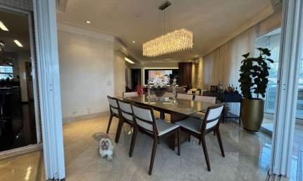 Apartamento com 202m² no Anália Franco com 3 suítes,  4 vagas.
