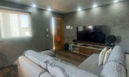 Apartamento de 63 metros  com 2 quartos, sacada  e 1 vaga de garagem.