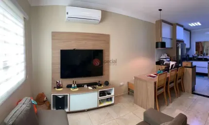 Sobrado  de condomínio na Vila Formosa  com 2 suítes e 3 vagas à venda, 105 m² .