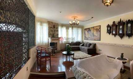Sobrado no Jardim Têxtil com 3 dormitórios,  5 vagas com 400 m².