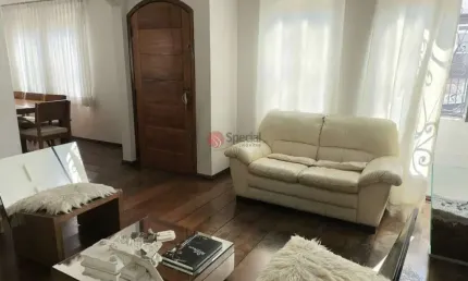 Sobrado no Tatuapé com 315 metros à venda com 4 dormitórios,  3 suítes.