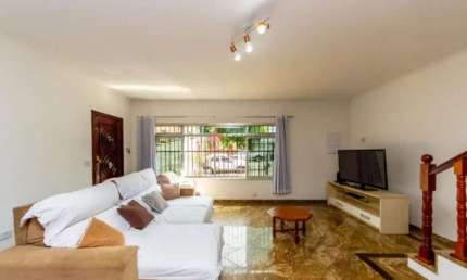 Casa com 3 quartos à venda na Rua Reinoso Fernandes, 221, Vila Carrão, São Paulo