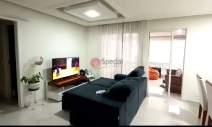 Apartamento com varanda gourmet, 3 quartos, suítes , 2 vagas  fixas e depósito.