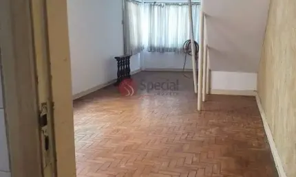 Sobrado à Venda na Moóca, 3 dormitórios, 2 vagas,  bom ponto Comercial, próximo a Salim Farah Maluf