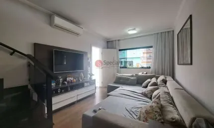 Casa com 3 quartos à venda na Rua Frei Orlando, 370, Vila Carrão, São Paulo
