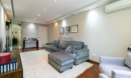 Sobrado á venda na vila carrão de  274 metros com 7 quartos.