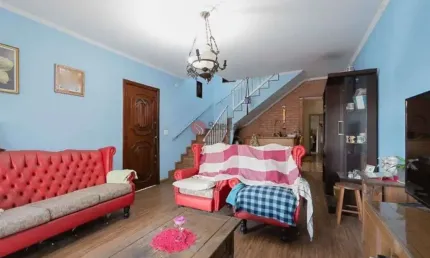 Sobrado com 3 quartos e área gourmet à venda na vila carrão com 184 m²