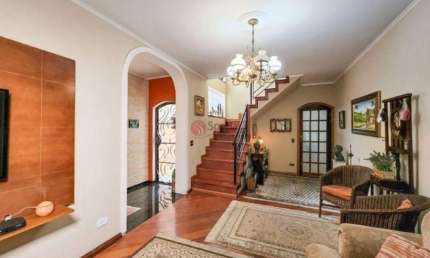 Sobrado com espaço gourmet a venda no Jardim Têxtil de 280 m².