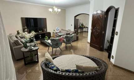 Casa com 4 quartos à venda na Rua Doralisa, 407, Vila Carrão, São Paulo
