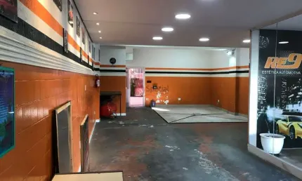 Salão comercial com ótima localização próximo a salim maluf