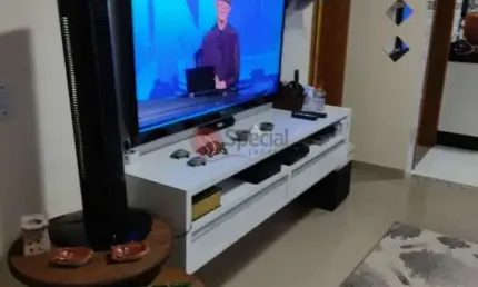 Casa em condomínio fechado com 2 dormitórios e 2 suítes na penha