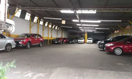 Terreno com estacionamento em funcionamento no Tatuapé