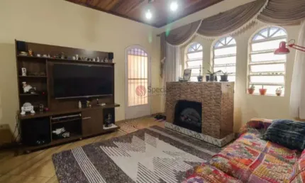 Casa com 2 quartos à venda na Rua Jaru, 5, Vila Carrão, São Paulo