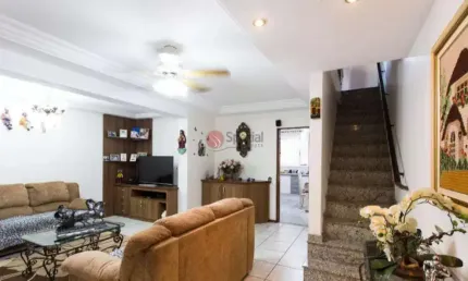 Casa com 3 quartos à venda na Rua Plácido de Castro, 517, Água Rasa, São Paulo