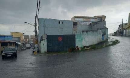 Terreno no Jardim Formosa de esquina com 353 metros.