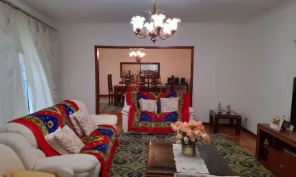Casa com 4 quartos para alugar na Rua Olaia, 232, Jardim Santa Maria, São Paulo