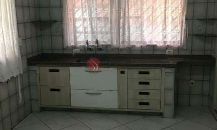 Casa em excelente localização 8 X 25 com 3 quartos e 3 vagas de garagem.