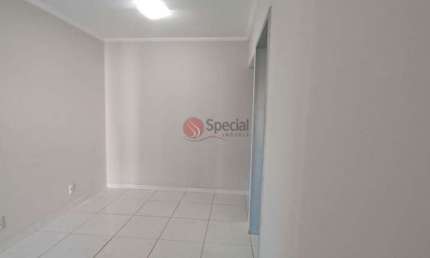 Apartamento na Vila Formosa com 2 dormitórios, 1 vaga.