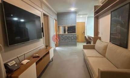 Apartamento mobiliado em frente ao Shopping  Anália Franco.
