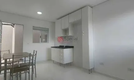 Apartamento na Cidade Patriarca  com 1 quarto e varanda.